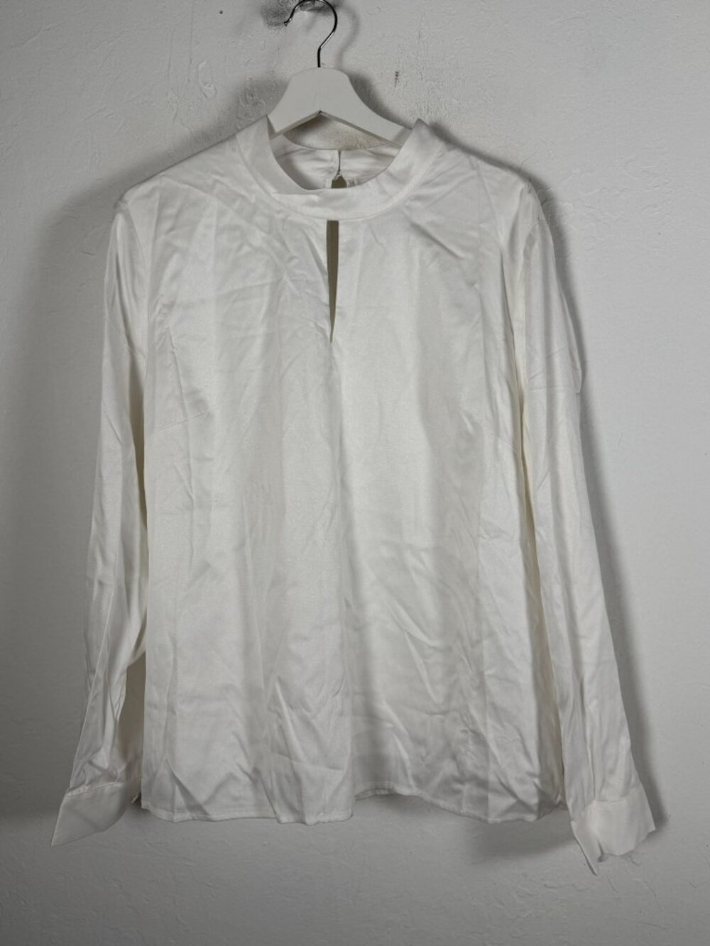 J. Peterman Womens White Keyhole Mock Neck Blouse Top 18 Long Sleeve Silk Look